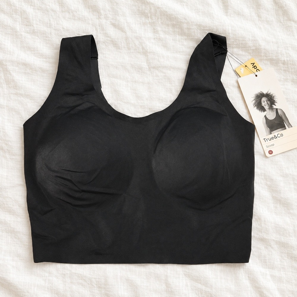 True & Co True Body Scoop Neck Bra Black Seamless Wirefree Bralette Size M NWT
